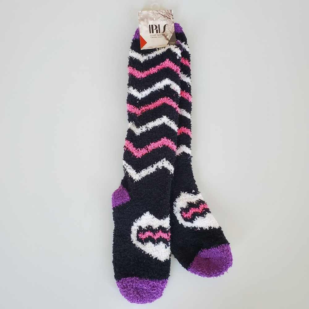 Iris fuzzy cozy socks NWT